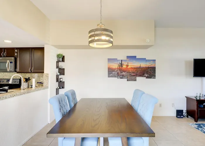 Ferienhaus Sunny Townhome W/ Patio & Mountain Views! Tucson