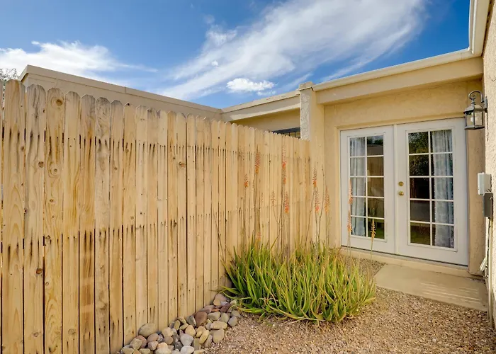 Sunny Townhome W/ Patio & Mountain Views! * Tucson