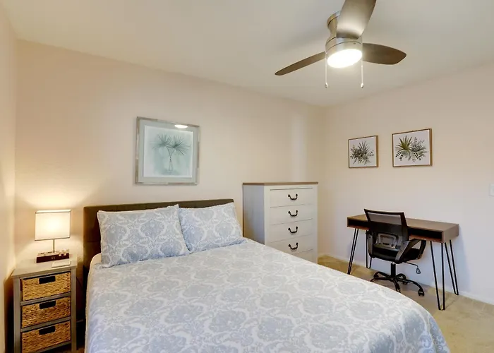 Ferienhaus Sunny Townhome W/ Patio & Mountain Views! *